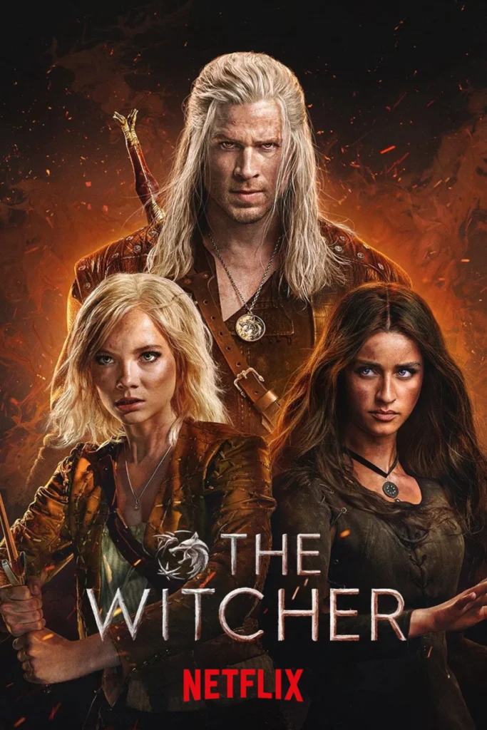 Drei Charaktere aus «The Witcher» stehen vor einem feurigen Hintergrund. Der Hauptcharakter mit weissem Haar ist im Zentrum, während zwei Frauen links und rechts von ihm stehen. Unten im Bild steht der Titel der Serie und das Netflix-Logo. Die Figuren wirken entschlossen und mystisch.